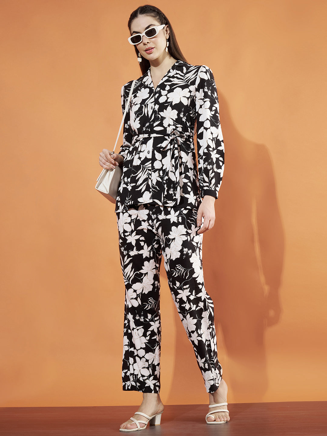 Women Black And White Floral Printed Co-Ord Set