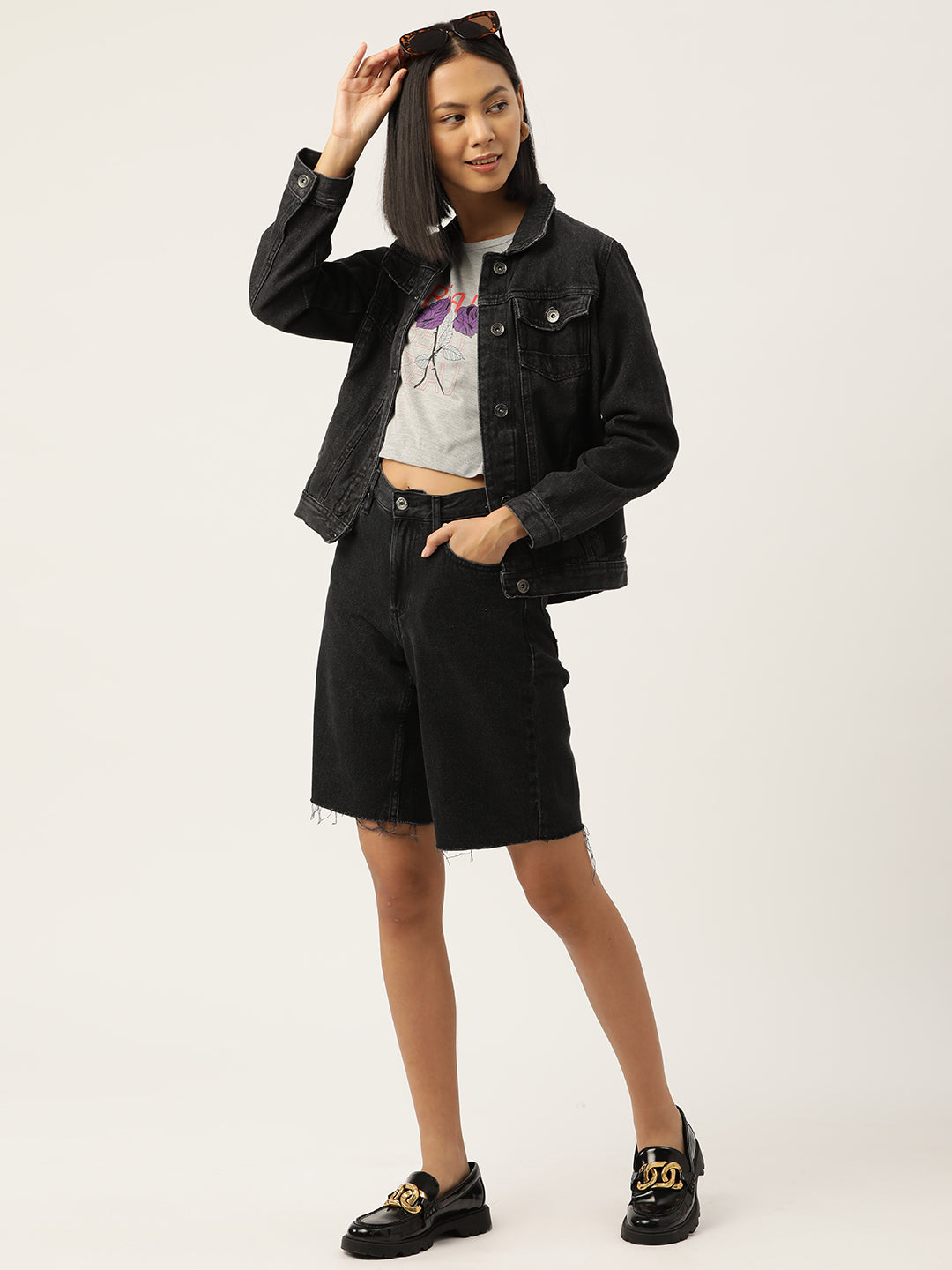 Women Graphic Printed Pure Cotton Crop T-shirt