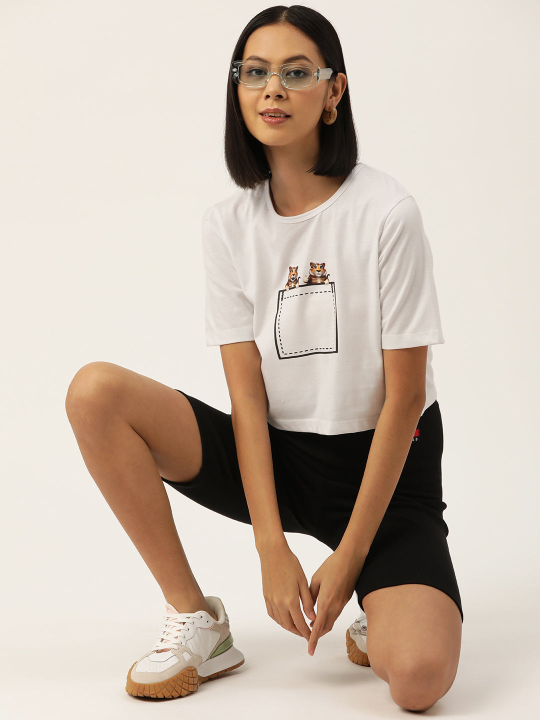 Women Graphic Printed Pure Cotton Crop T-shirt