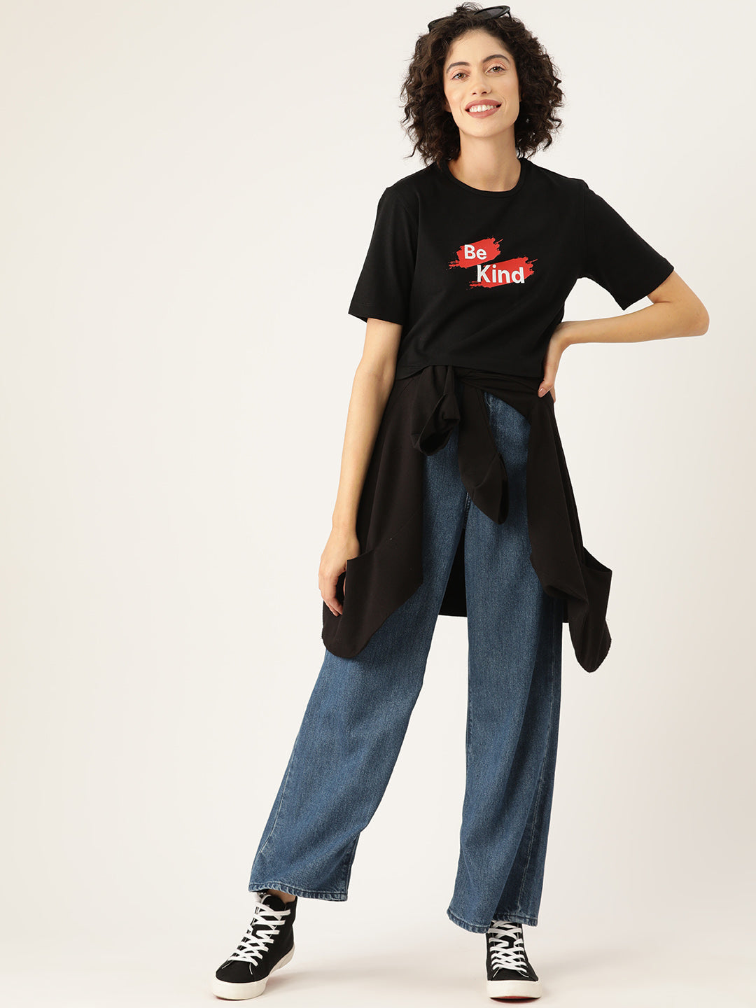 Slenor Women Graphic Printed Crop T-shirt