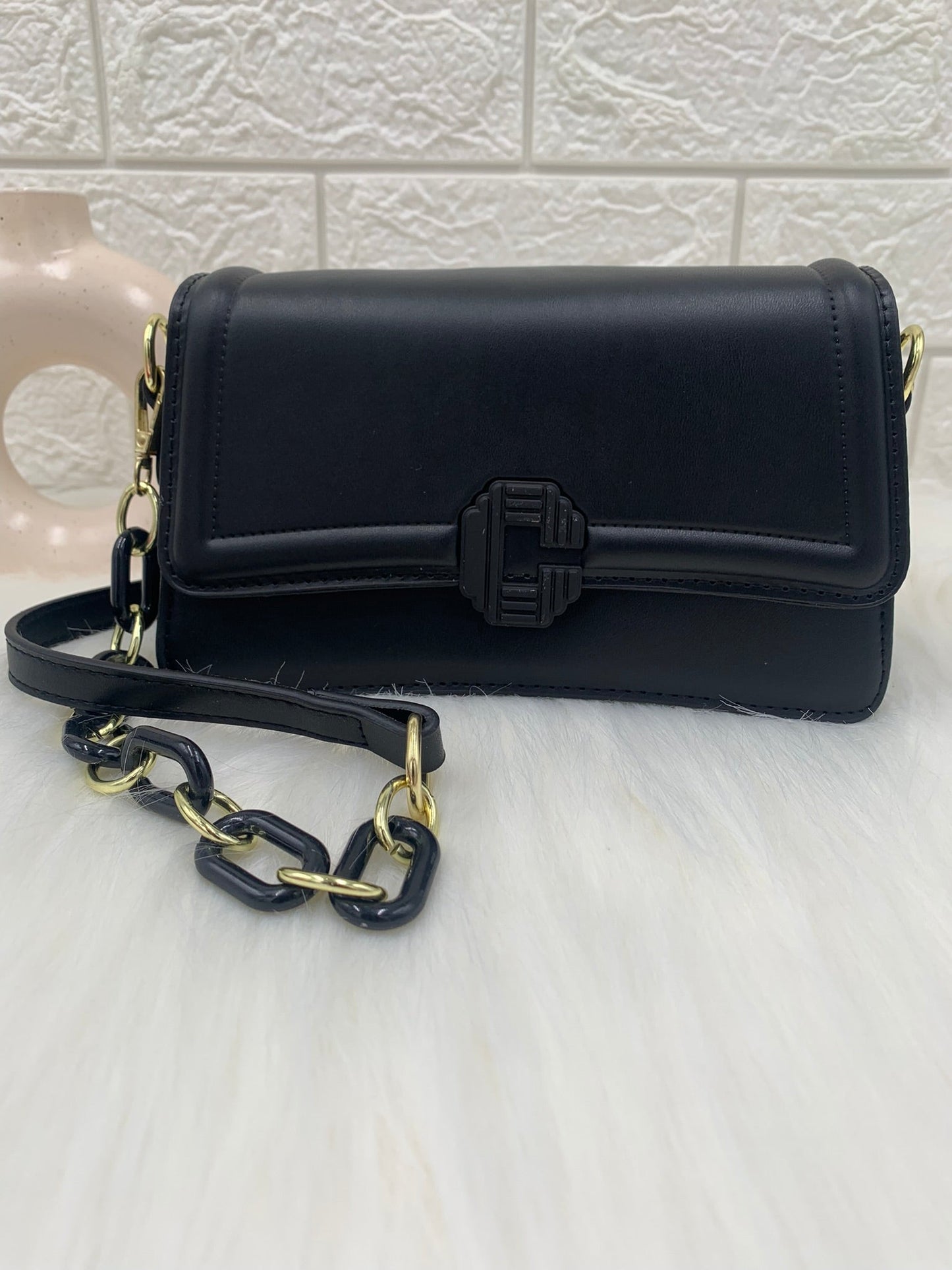 Black Solid Structured Handheld Bag with Detachable Sling Strap
