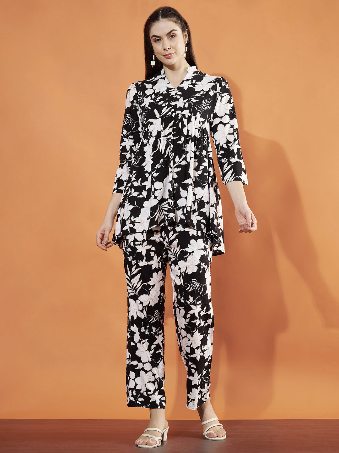 Women Black and White Floral Printed Co-Ord Set