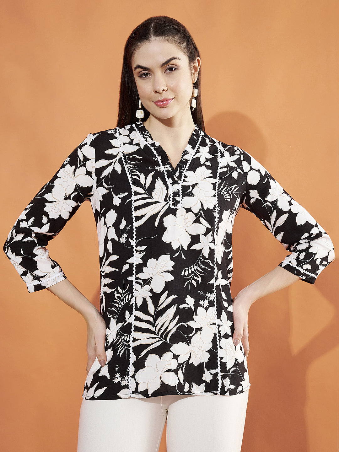 Women Regular Sleeves Floral Print Black Top