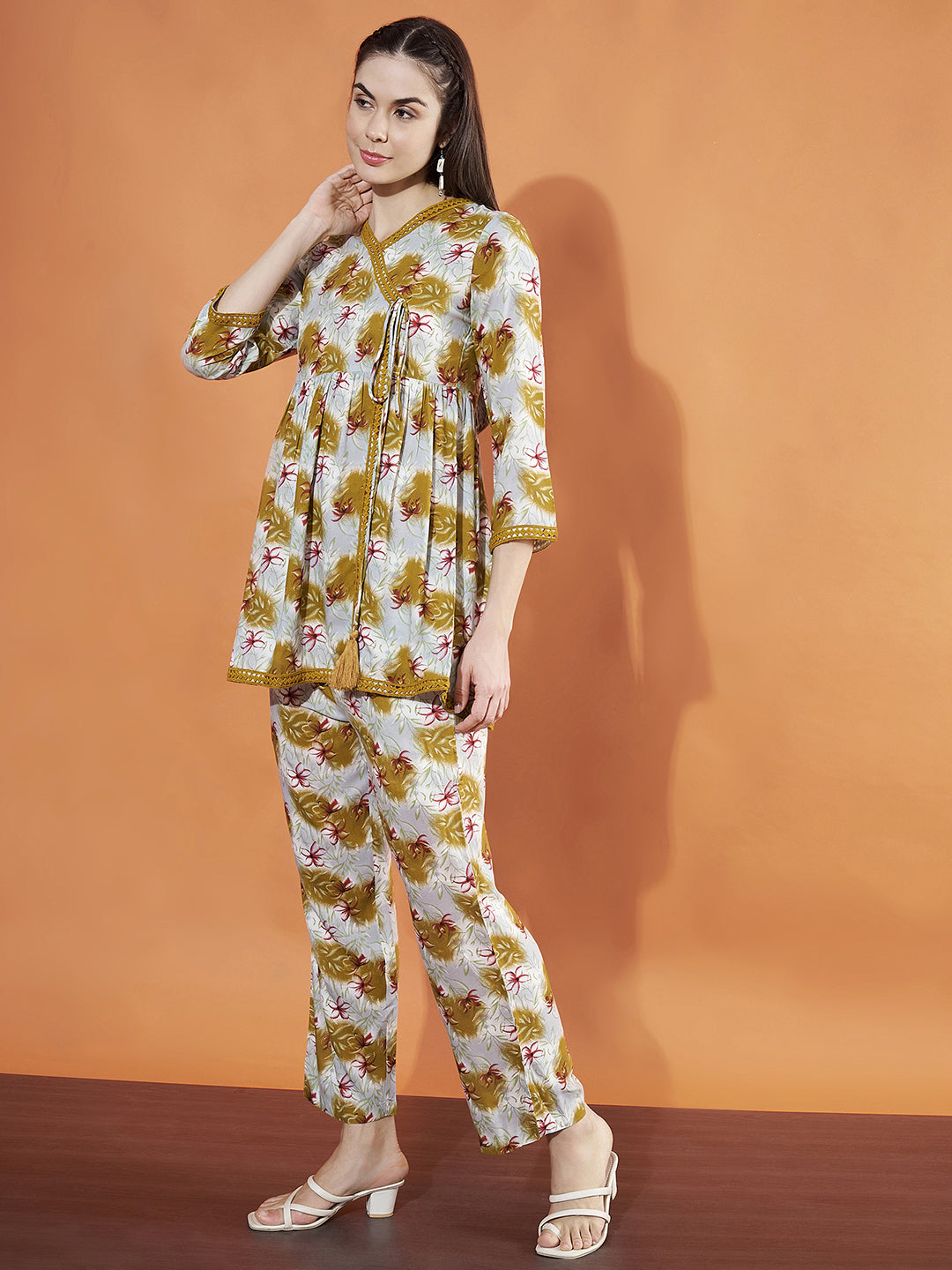 Women Mustard Floral Printed Pure Cotton Co-Ord Set