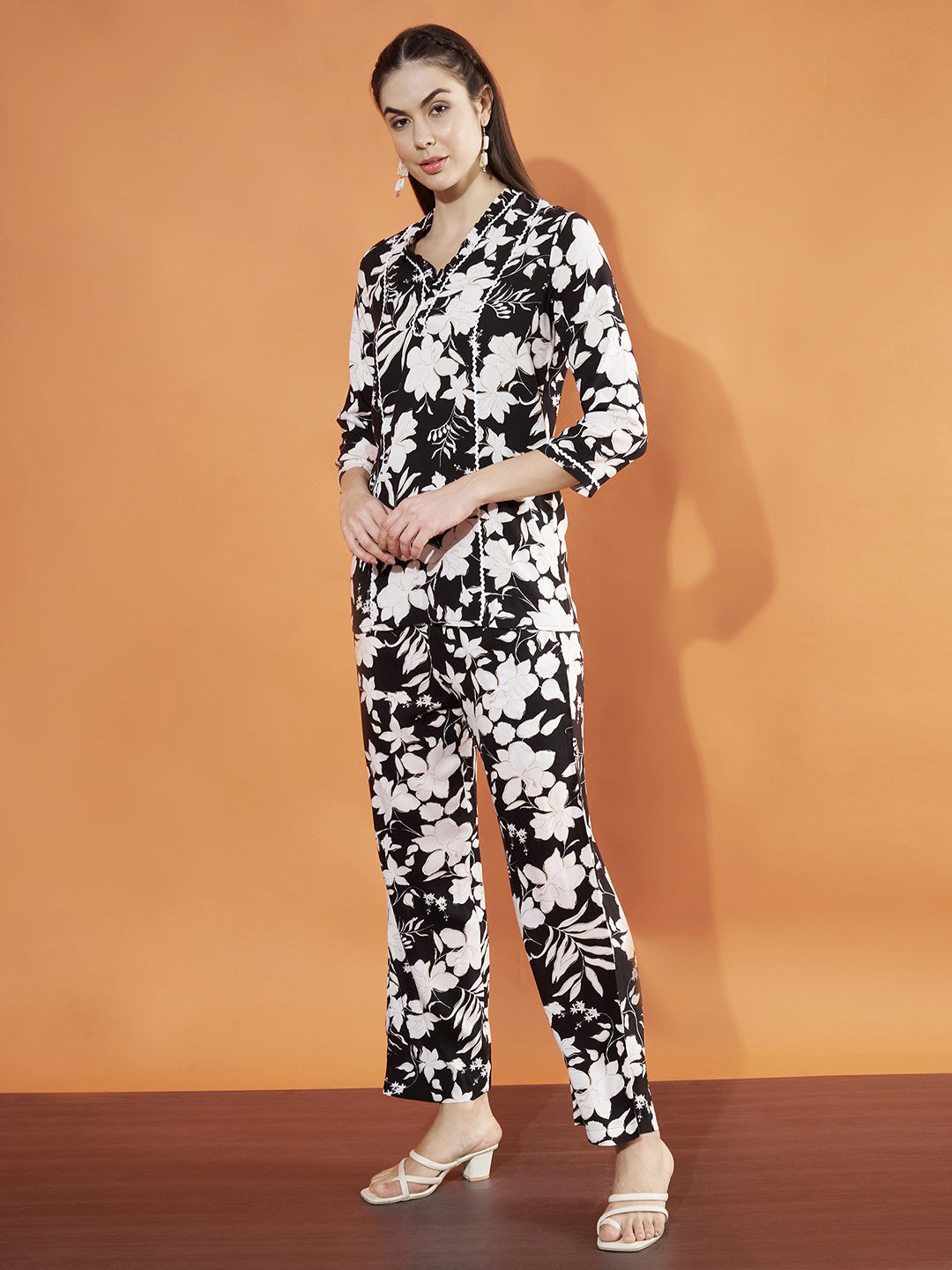 Women Black And White Floral Print Co-Ord Set