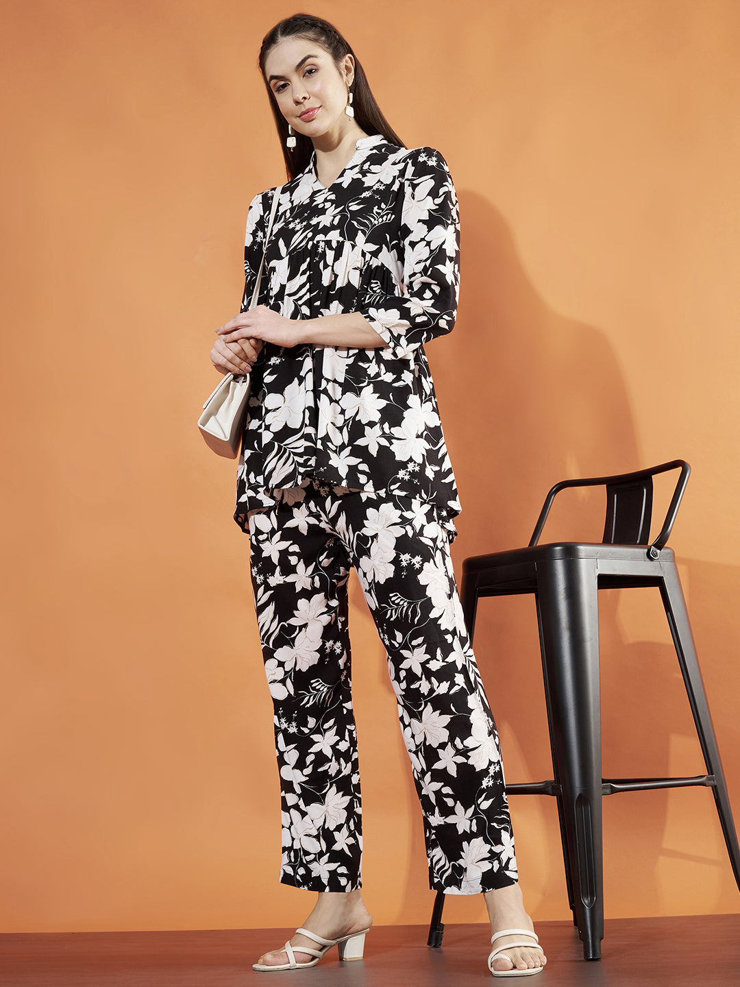 Women Black and White Floral Printed Co-Ord Set