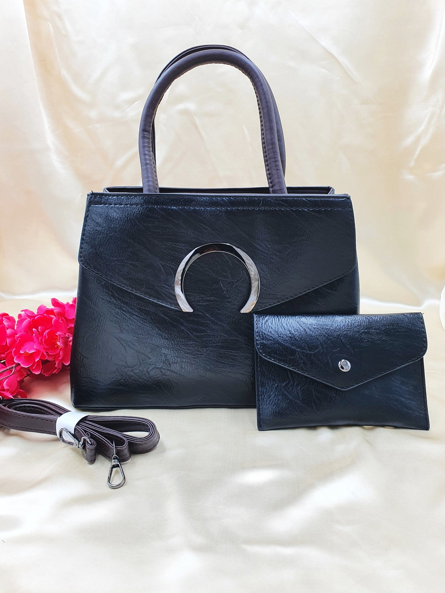 Black Solid Shoulder Bag