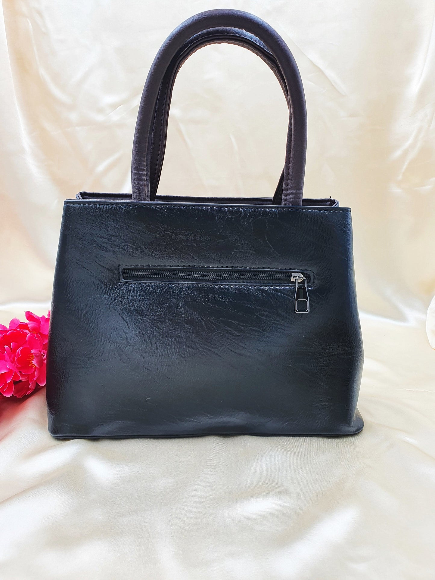 Black Solid Shoulder Bag