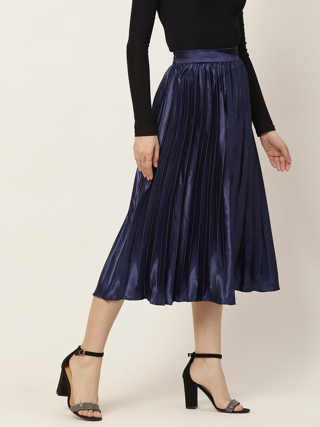 Women Solid Pleated Skirt