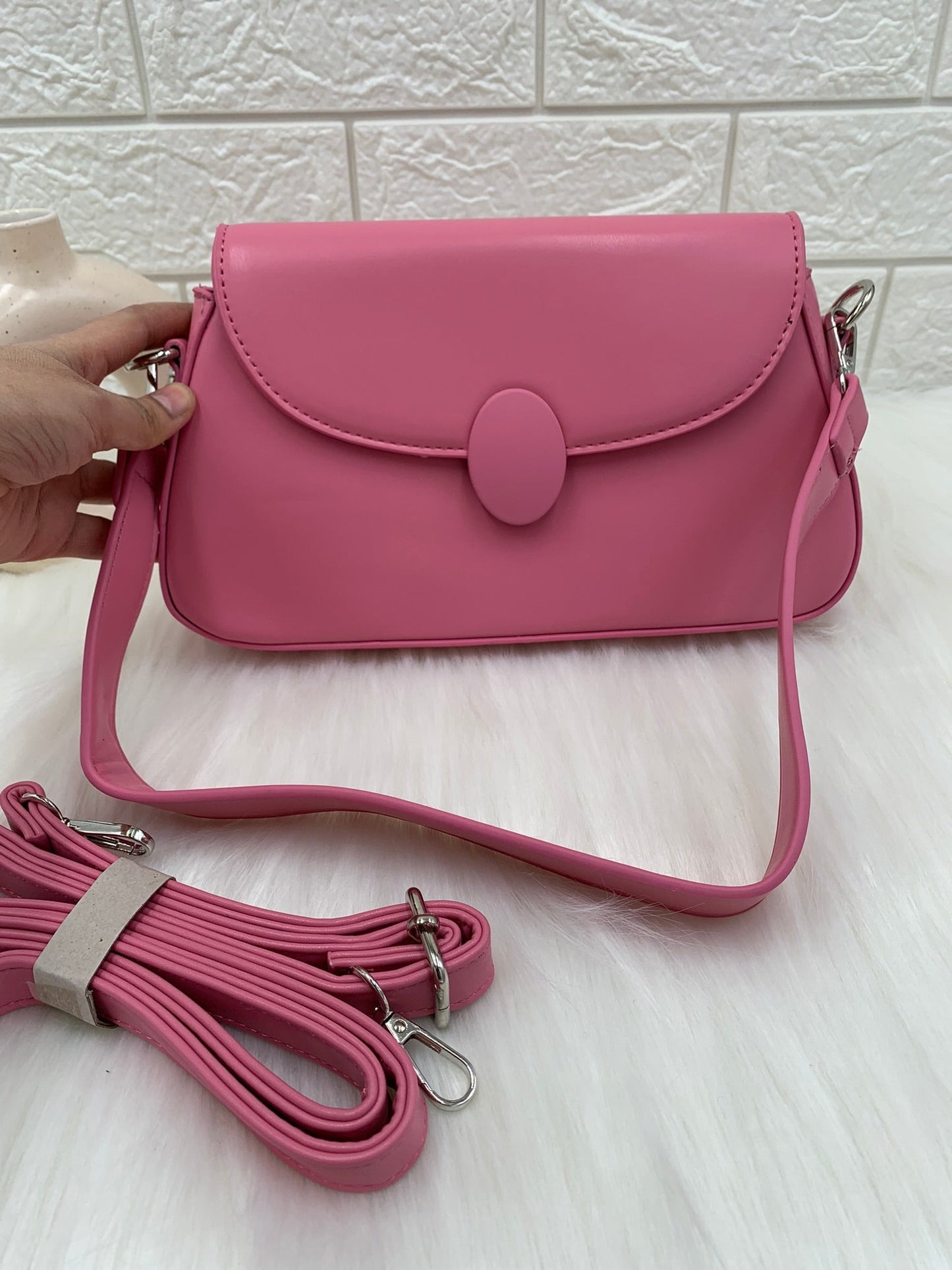 Women Pink Solid Metal Lock Sling Bag