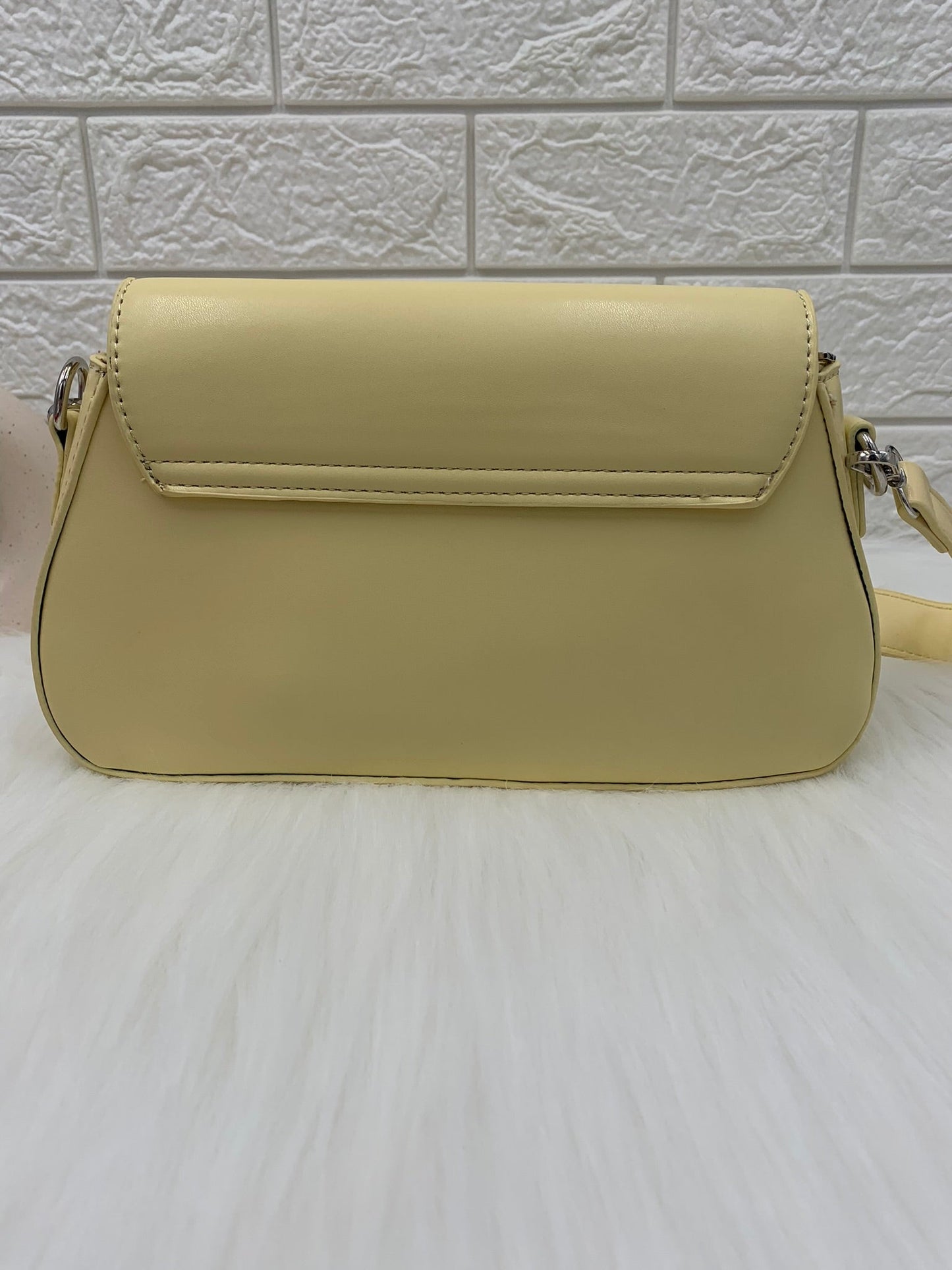 Women Lime Solid Metal Lock Sling Bag